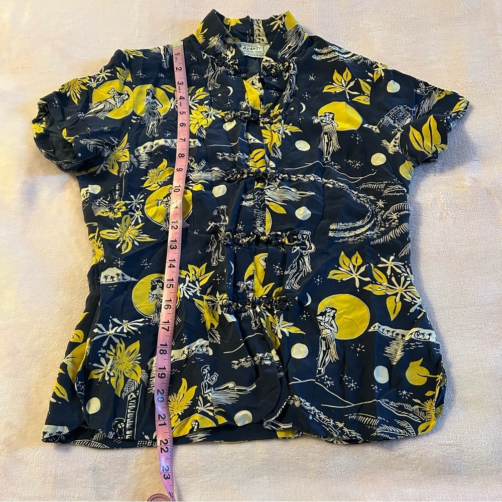 Avanti vintage silk Hawaiian short sleeve blouse hula girl moon size M - Picture 9 of 10